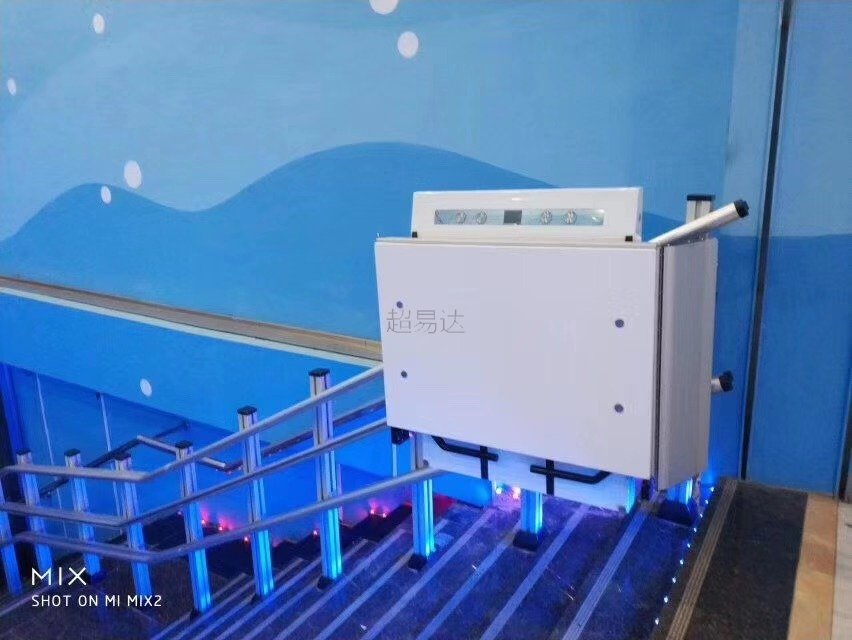 斜掛升降平臺(tái)